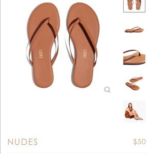 Size 7 TKEES sandals. Brand new with bag. Color Matte Au naturale